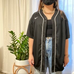 Classic Nike baseball jersey